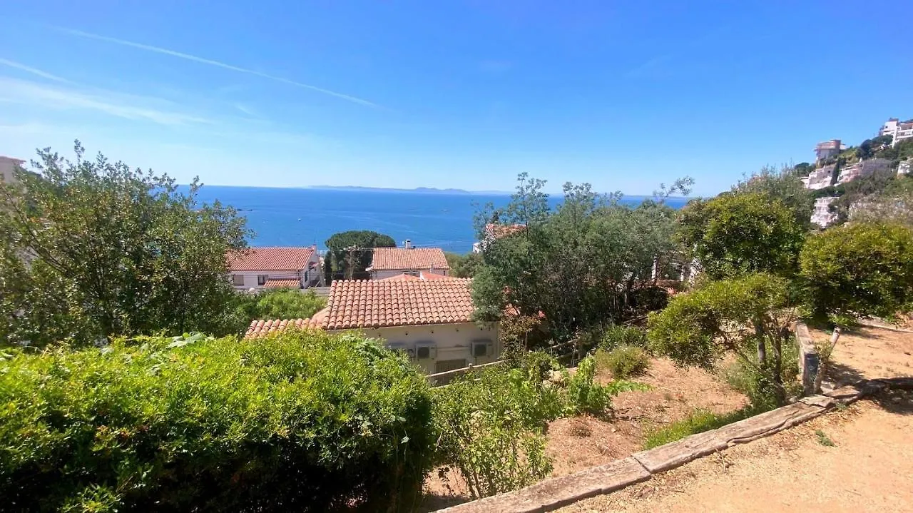 הוילה רוזס Santa Barbara 0*,